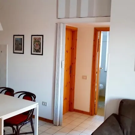 M219 - Marcelli, Trilocale Con Terrazzo A 150mt Dal Mare *
