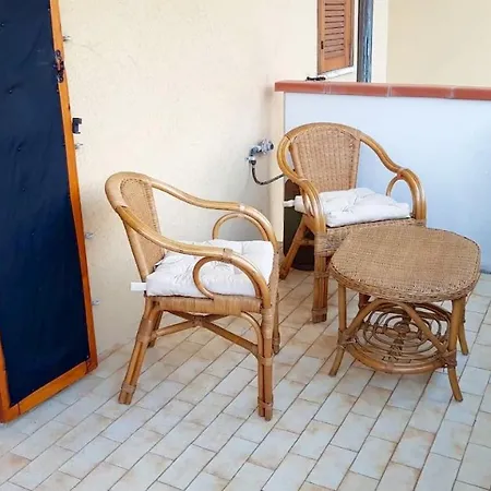 M219 - Marcelli, Trilocale Con Terrazzo A 150mt Dal Mare *