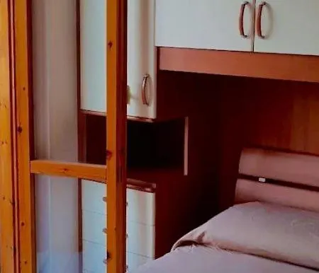 M219 - Marcelli, Trilocale Con Terrazzo A 150mt Dal Mare * Marcelli
